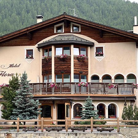 Hotel Flora Livigno Eksteriør bilde