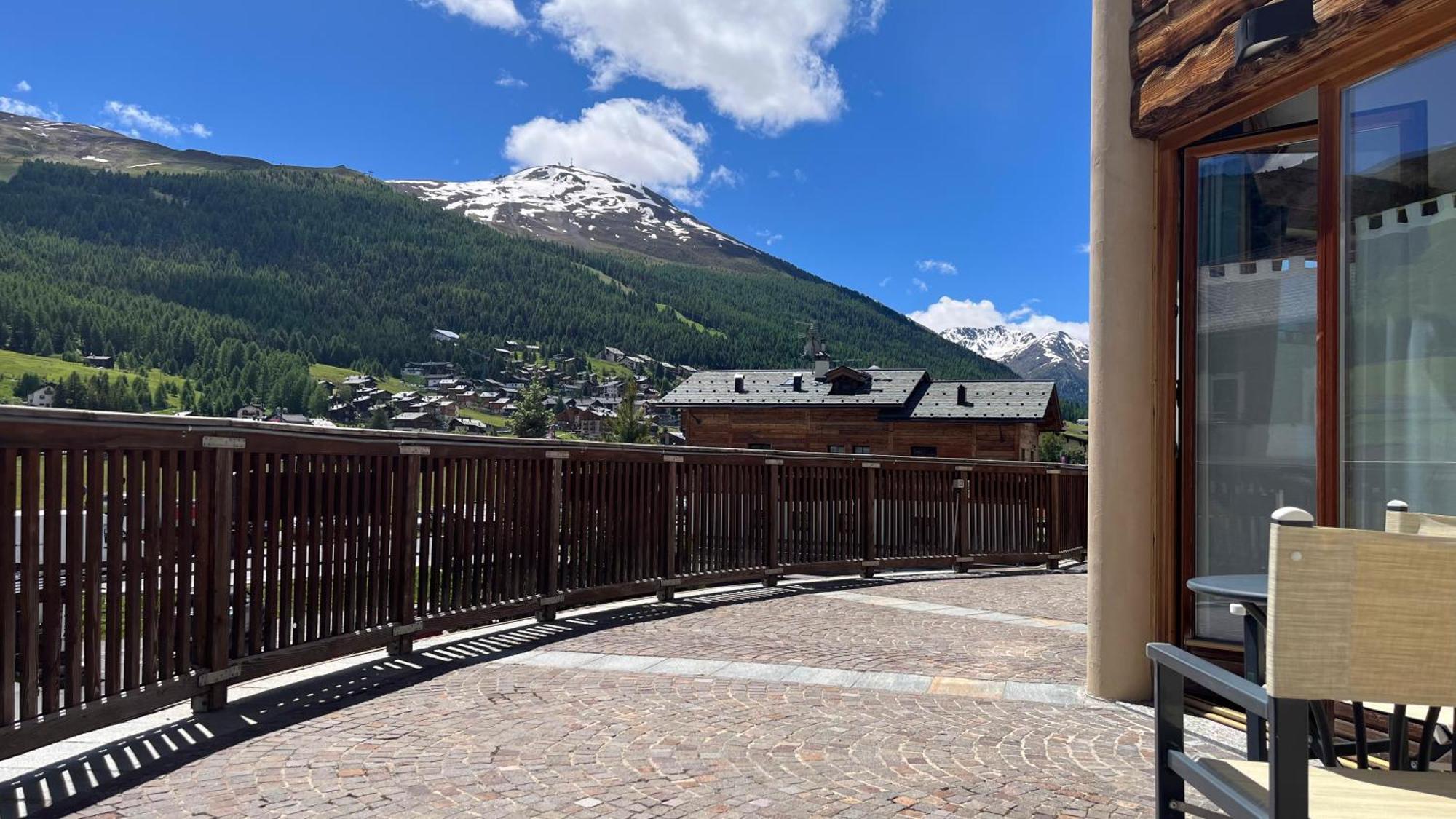 Hotel Flora Livigno Eksteriør bilde